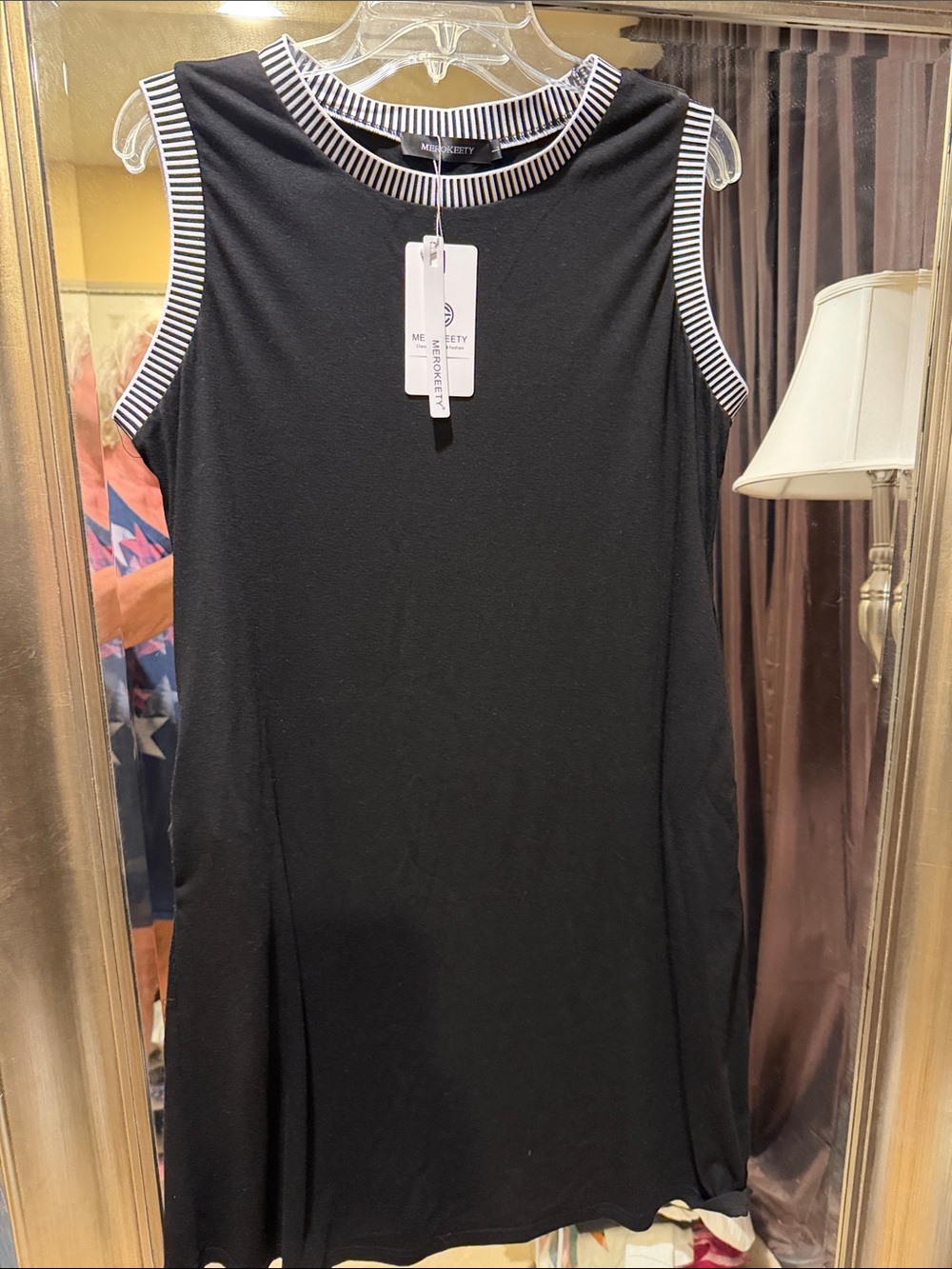 Merokeety Black Sleeveless Lt. Knit Mini Dress with Striped Trim L